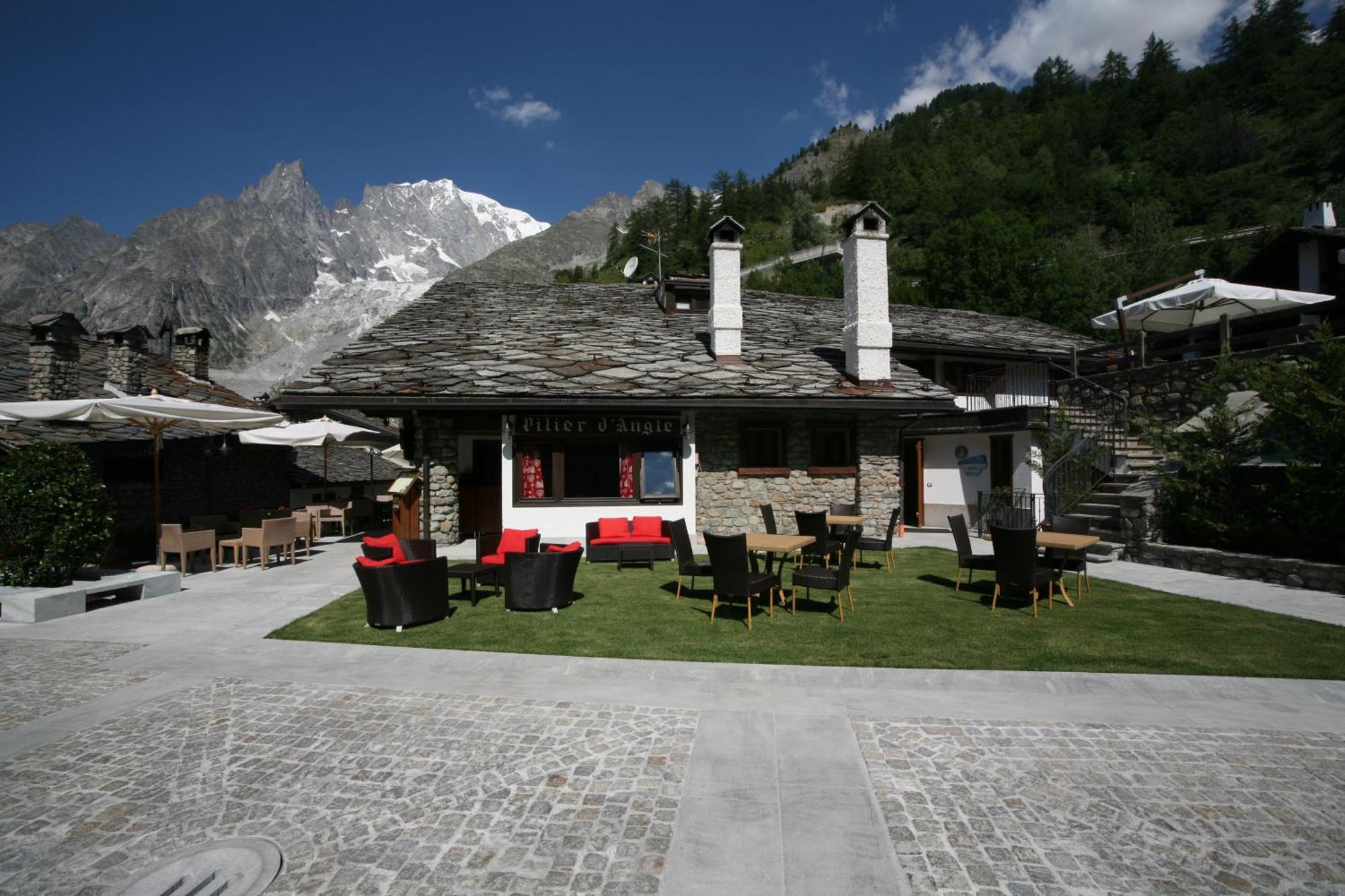 Hotel Pilier D'Angle & Wellness Κουρμαγιέρ Εξωτερικό φωτογραφία
