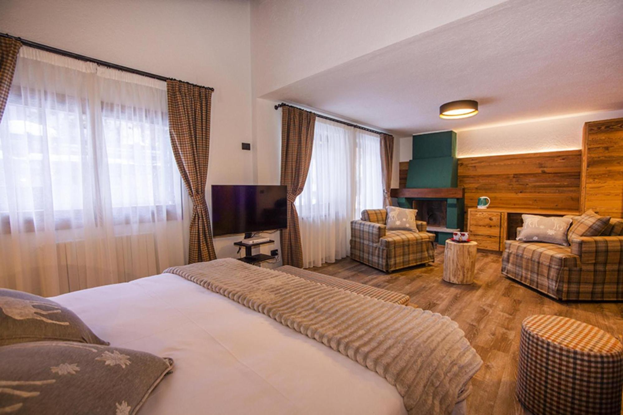 Hotel Pilier D'Angle & Wellness Κουρμαγιέρ Εξωτερικό φωτογραφία