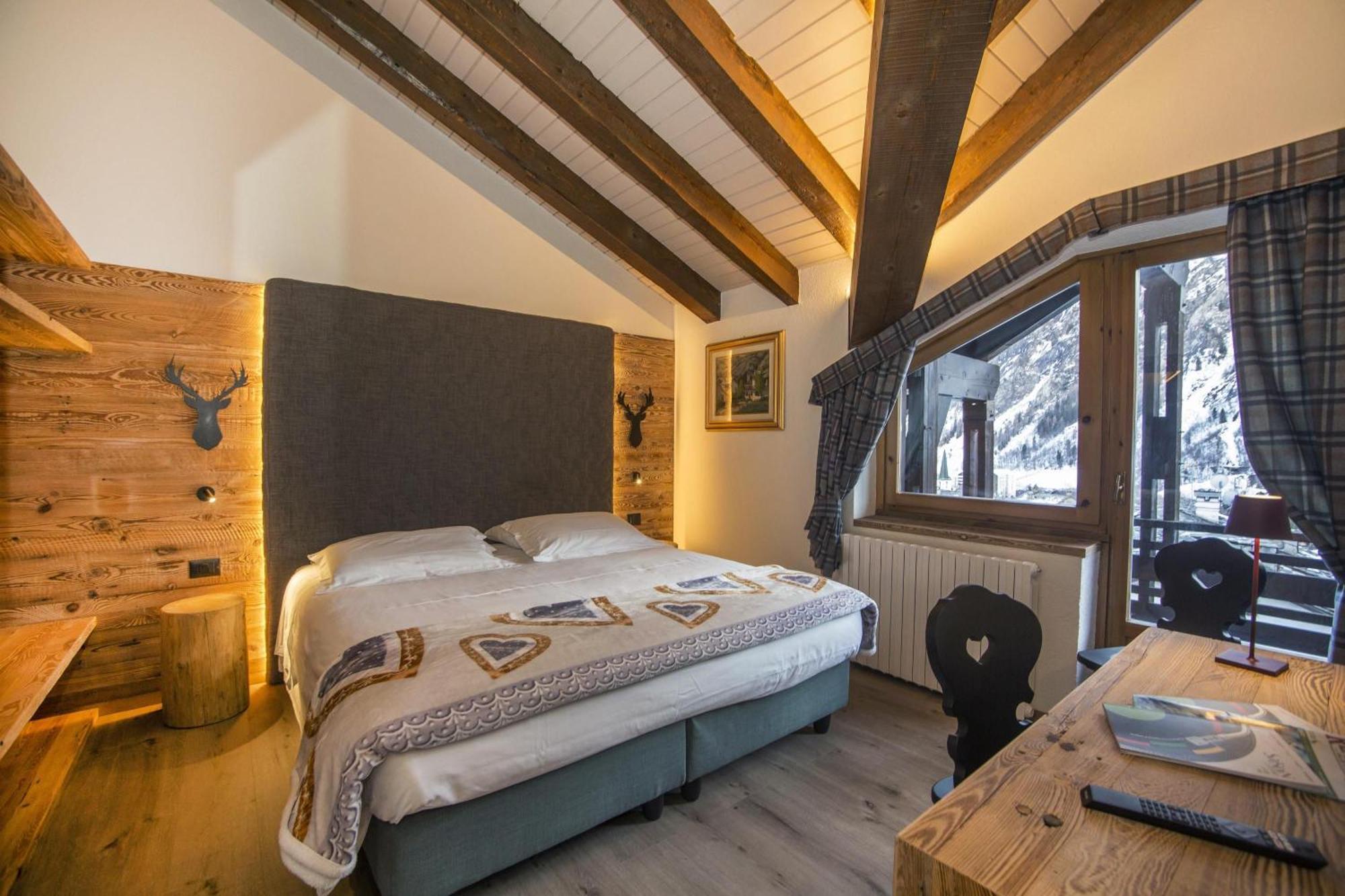 Hotel Pilier D'Angle & Wellness Κουρμαγιέρ Εξωτερικό φωτογραφία
